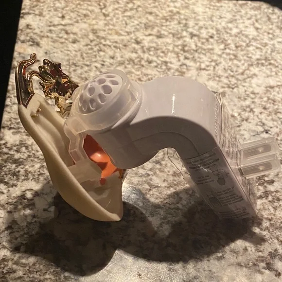 Bath & Body Works Orange and Cream Pumpkin and Squash Wallflower - Picture 4 of 5